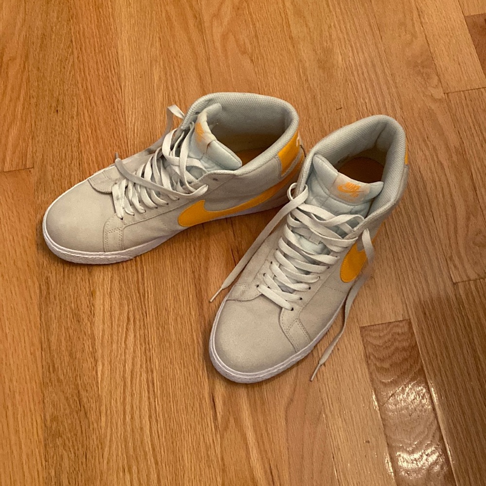 Nike Men’s Hightops Purchased at Supreme in LA